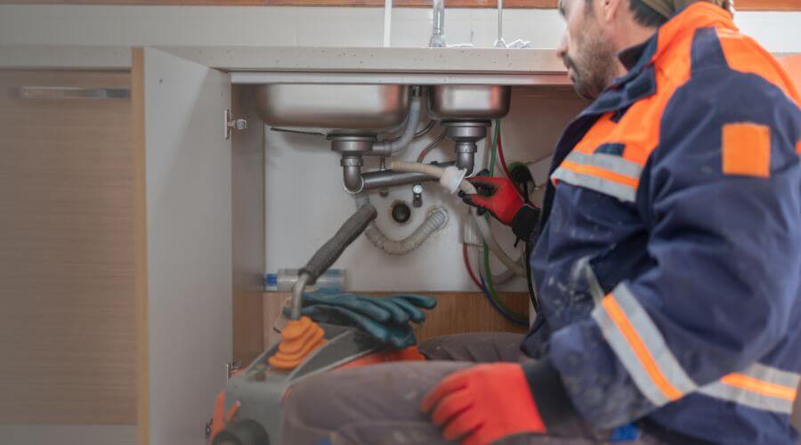 Expert burst pipe repair services in Jeffrey City, WY